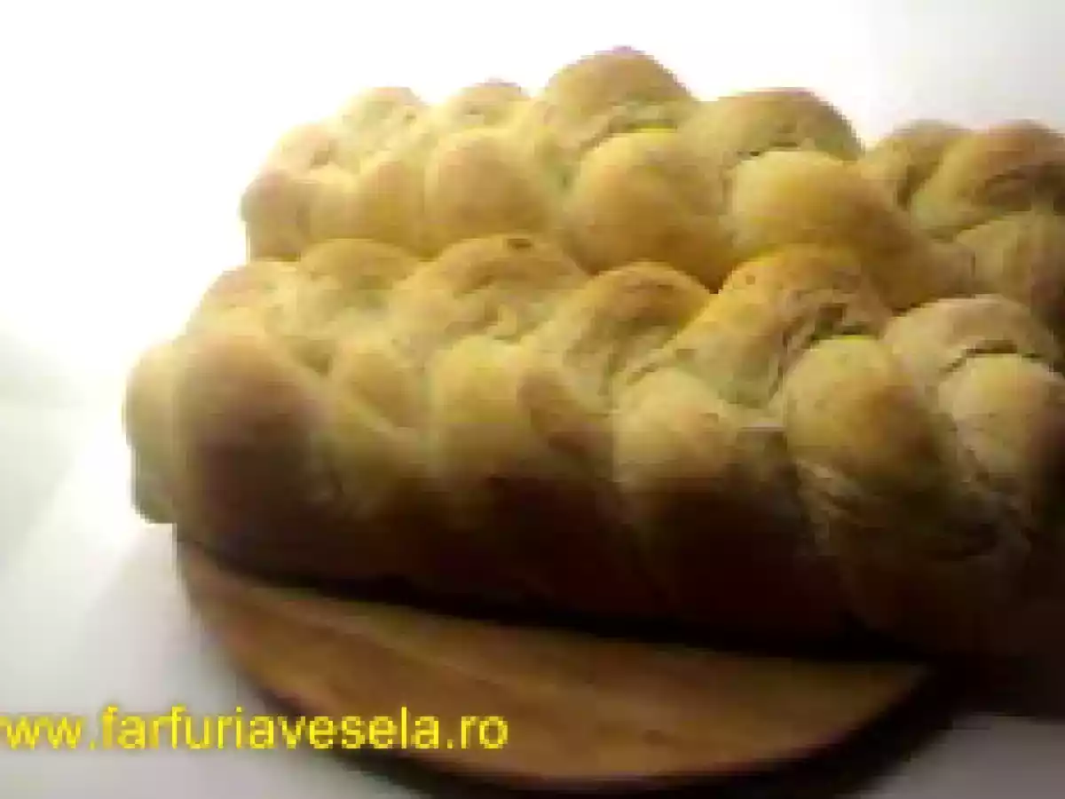 Pâine de casă pentru o zi voioasă (reteta video)
