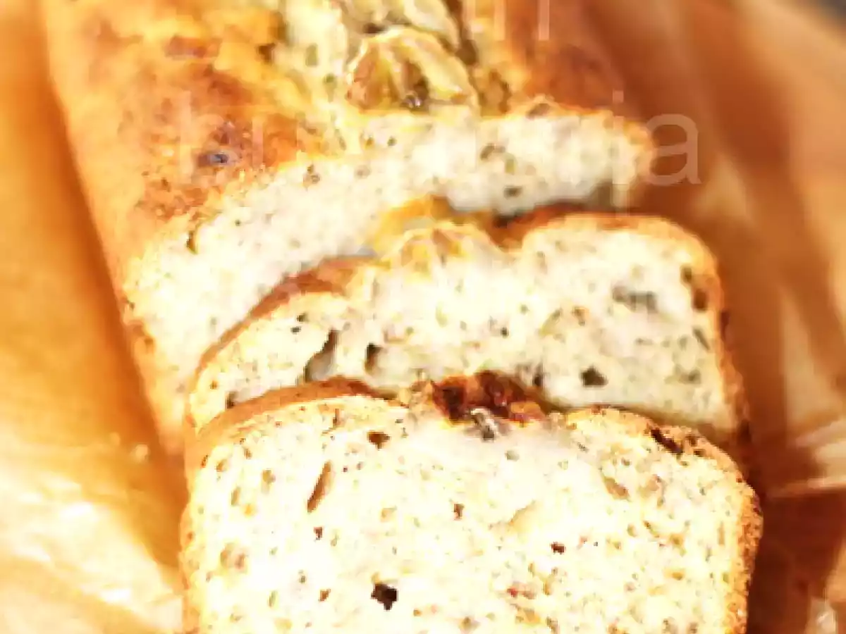 PAINE DULCE CU BANANE (BANANA BREAD)