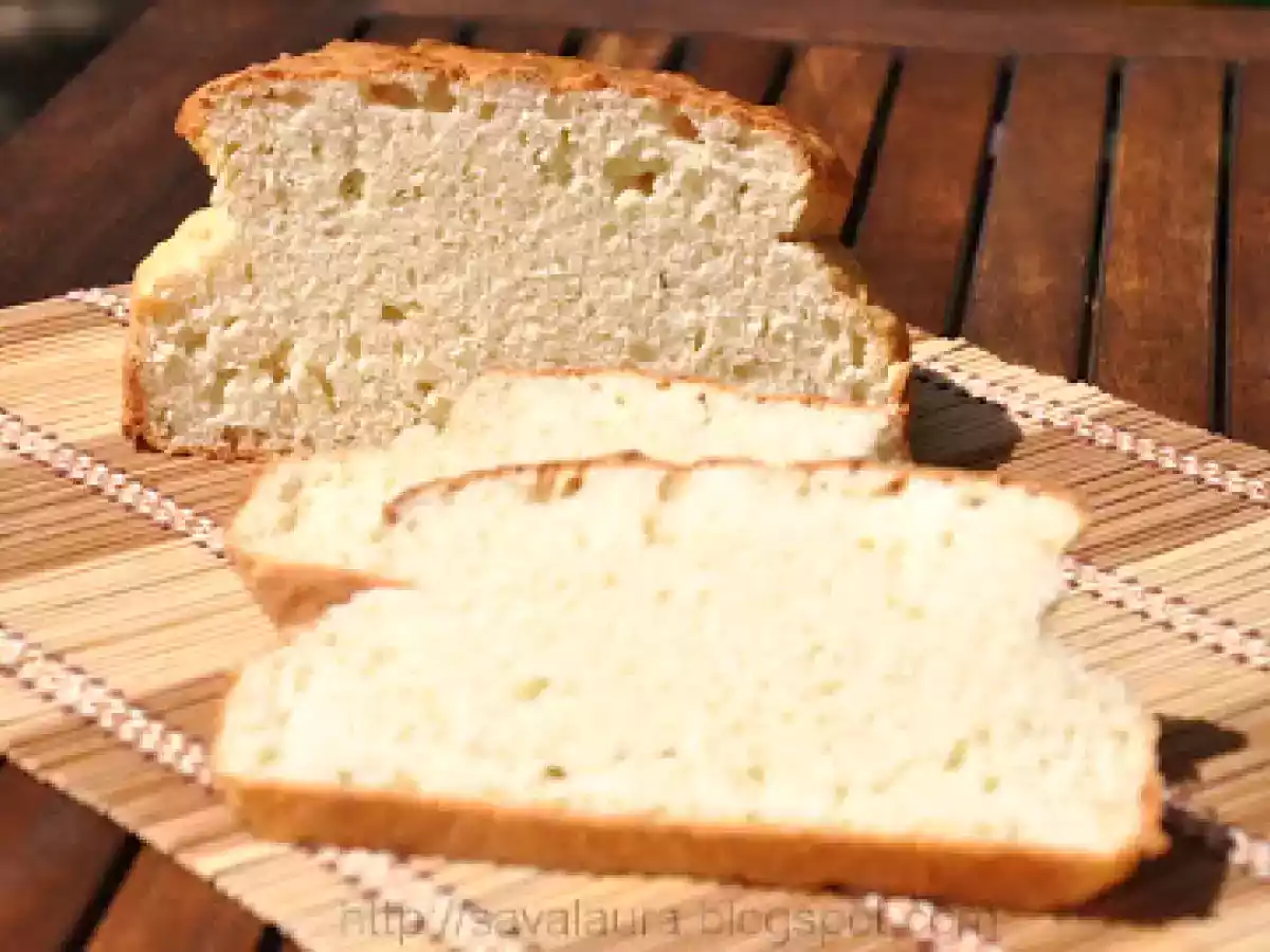 Paine fara drojdie, cu iaurt - poza 2