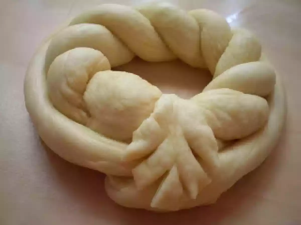 Paine impletita si colacei - poza 5