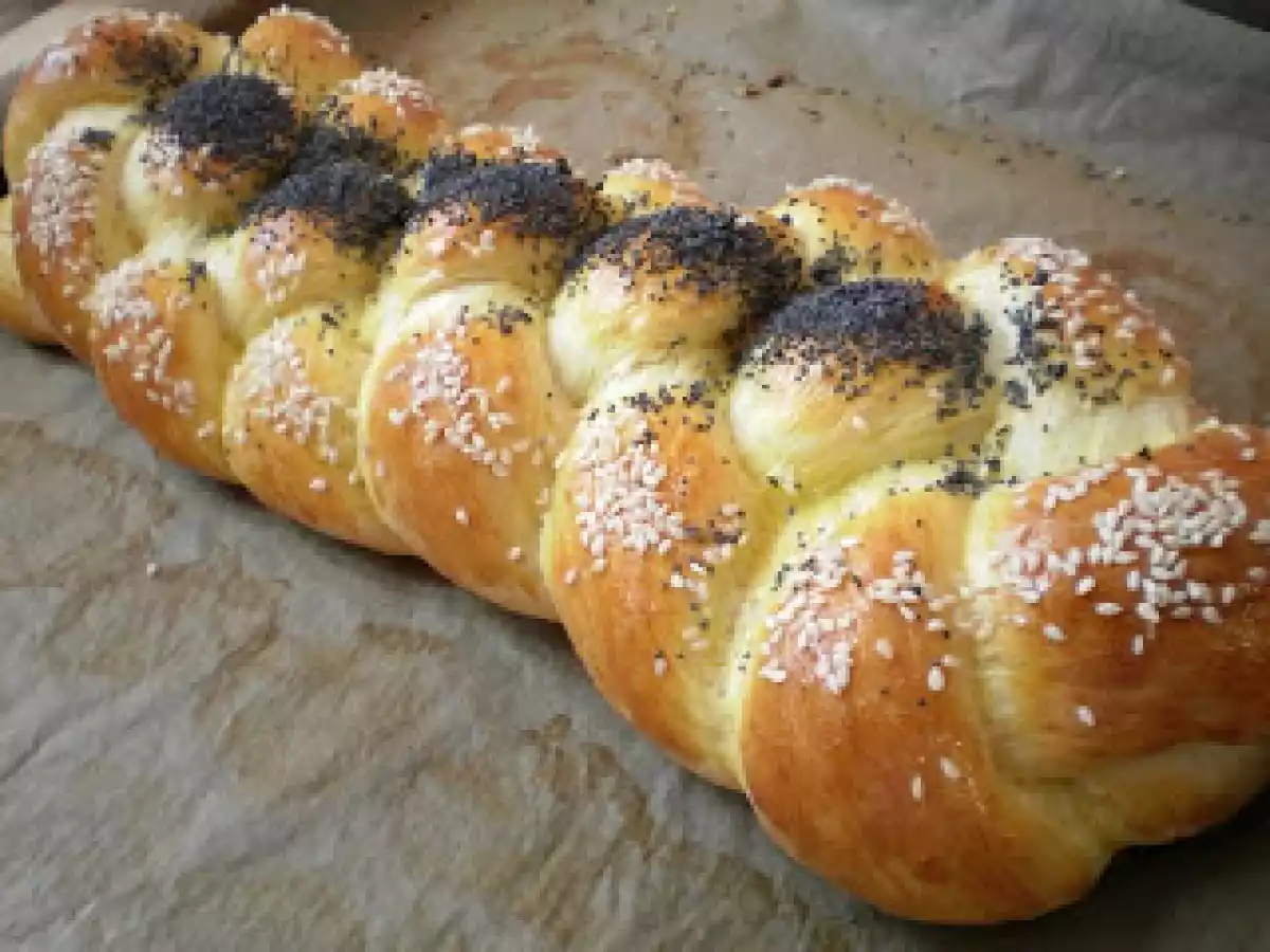 Paine impletita si colacei - poza 8