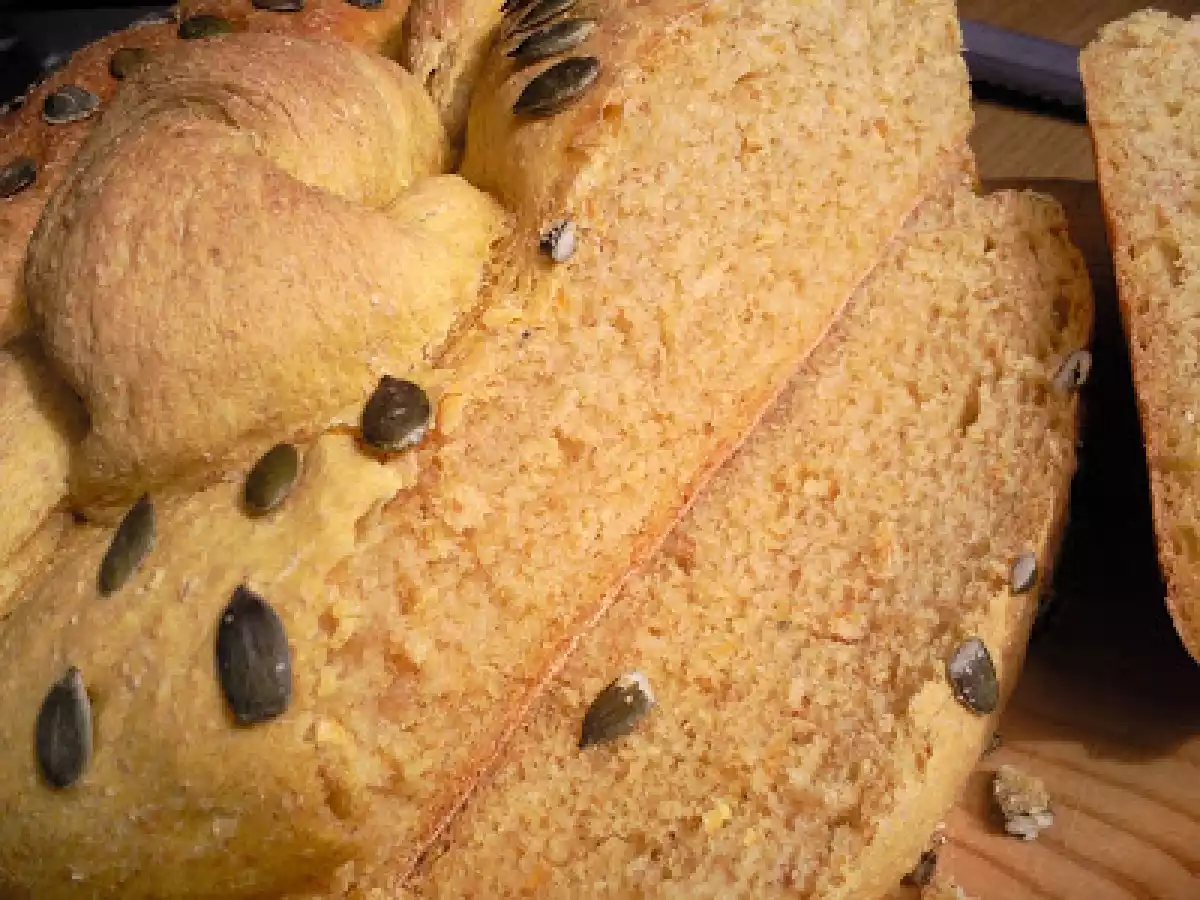 PAINE INTEGRALA CU DOVLEAC / PAN INTEGRAL CON CALABAZA - poza 2