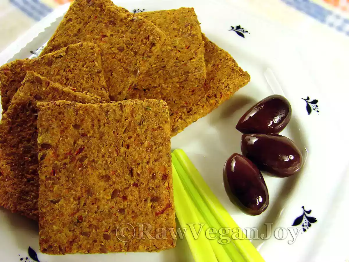 Paine Mediteraneana (raw vegan)