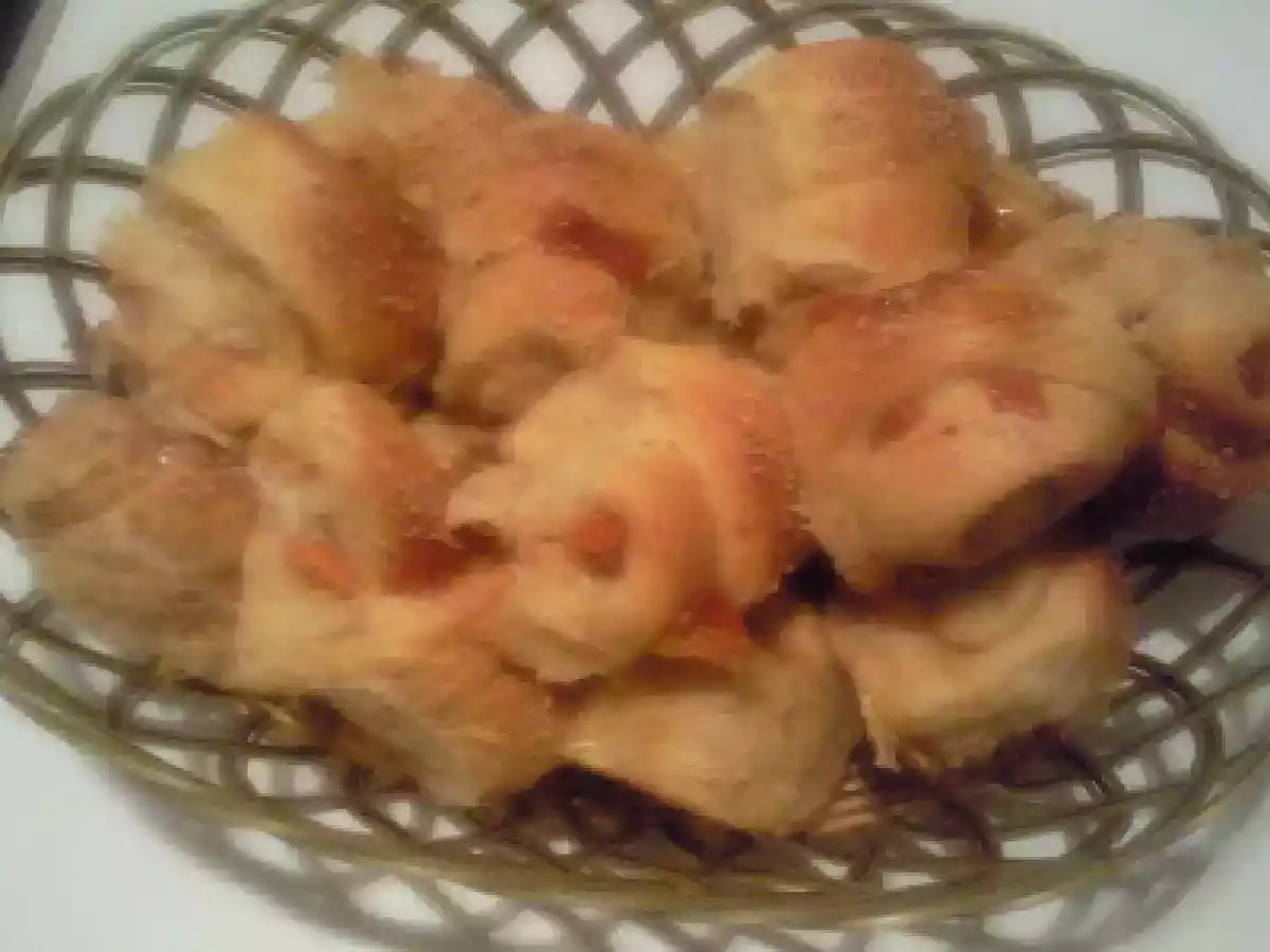 PAINE UMPLUTA CU CASCAVAL SI CRENVUSTI VEGETALI / - poza 15