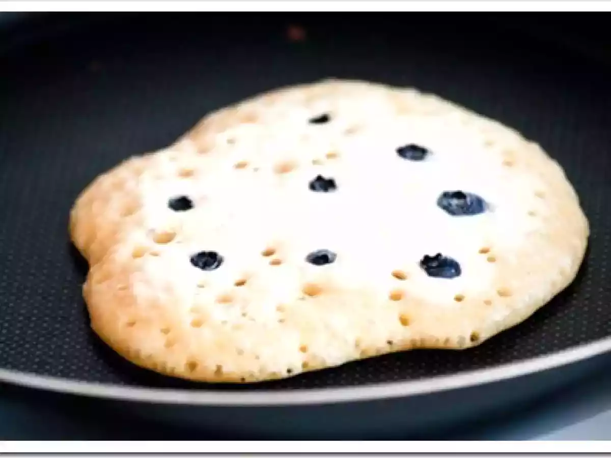 Pancakes cu drojdie - poza 4