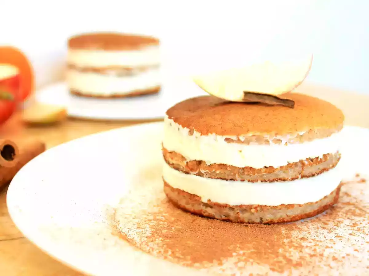 Pancakes cu Mere si Crema de Mascarpone