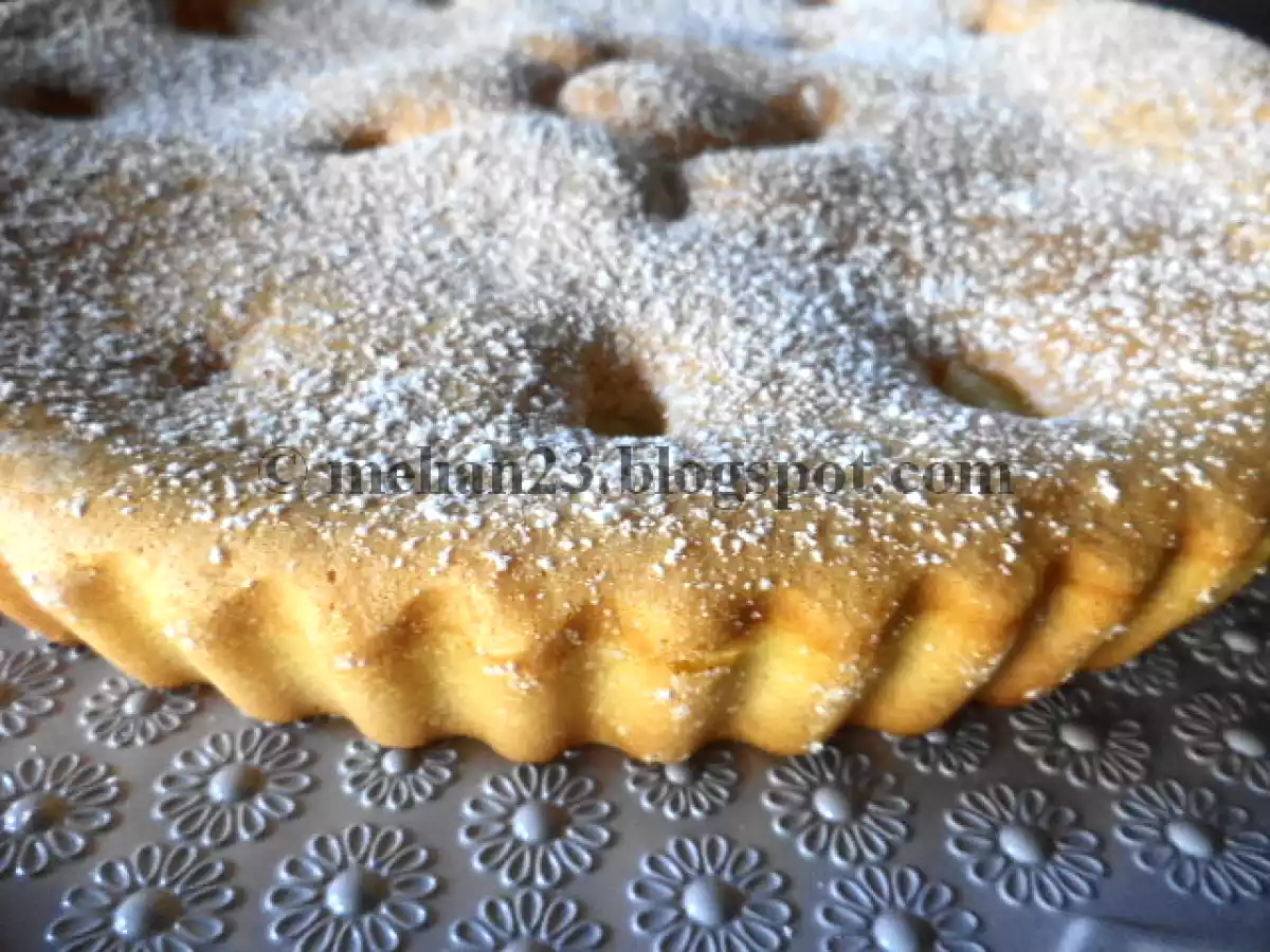 Pandispan pufos cu ananas