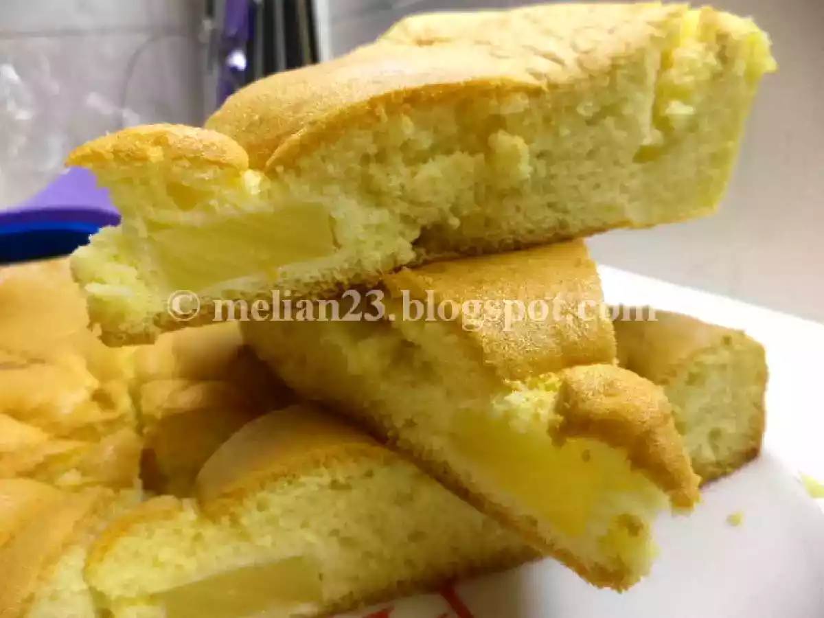 Pandispan pufos cu ananas - poza 2