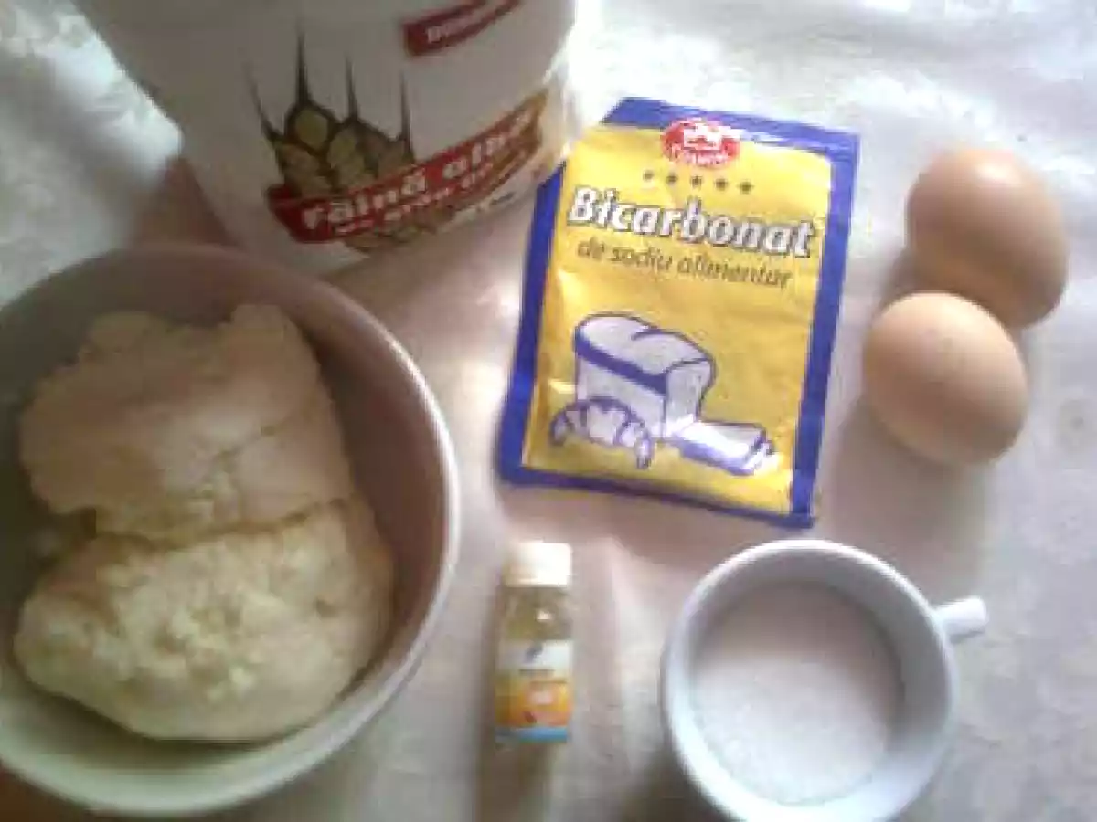 Papanasi cu dulceata si smantana