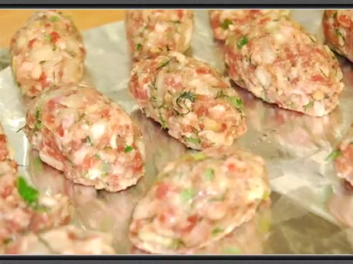 Parjoale in sos alb - poza 3