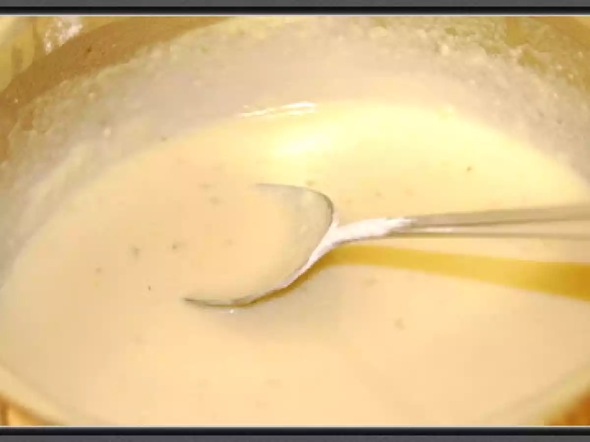 Parjoale in sos alb - poza 5