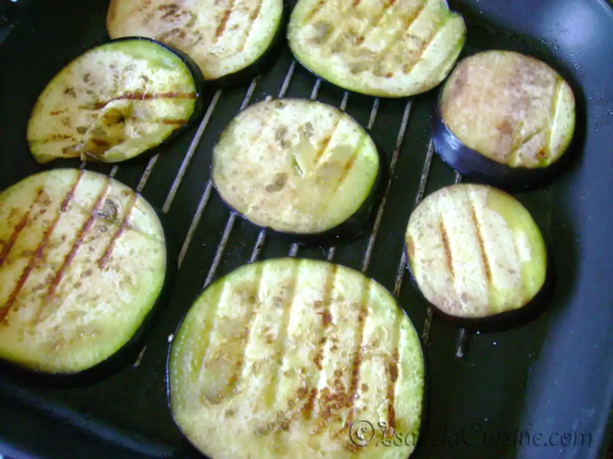Parmigiana di pasta e melanzane (Parmigiana de paste si vinete) - poza 4