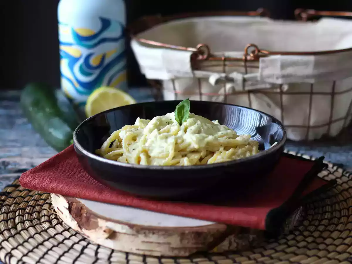 Paste cremoase cu dovlecei și iaurt grecesc - poza 2