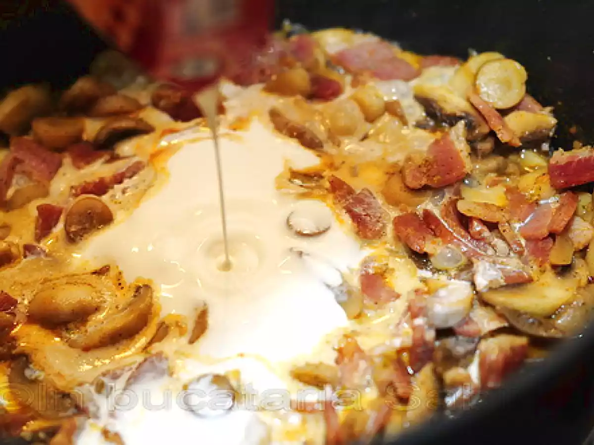 PASTE CU BACON SI CIUPERCI - poza 4