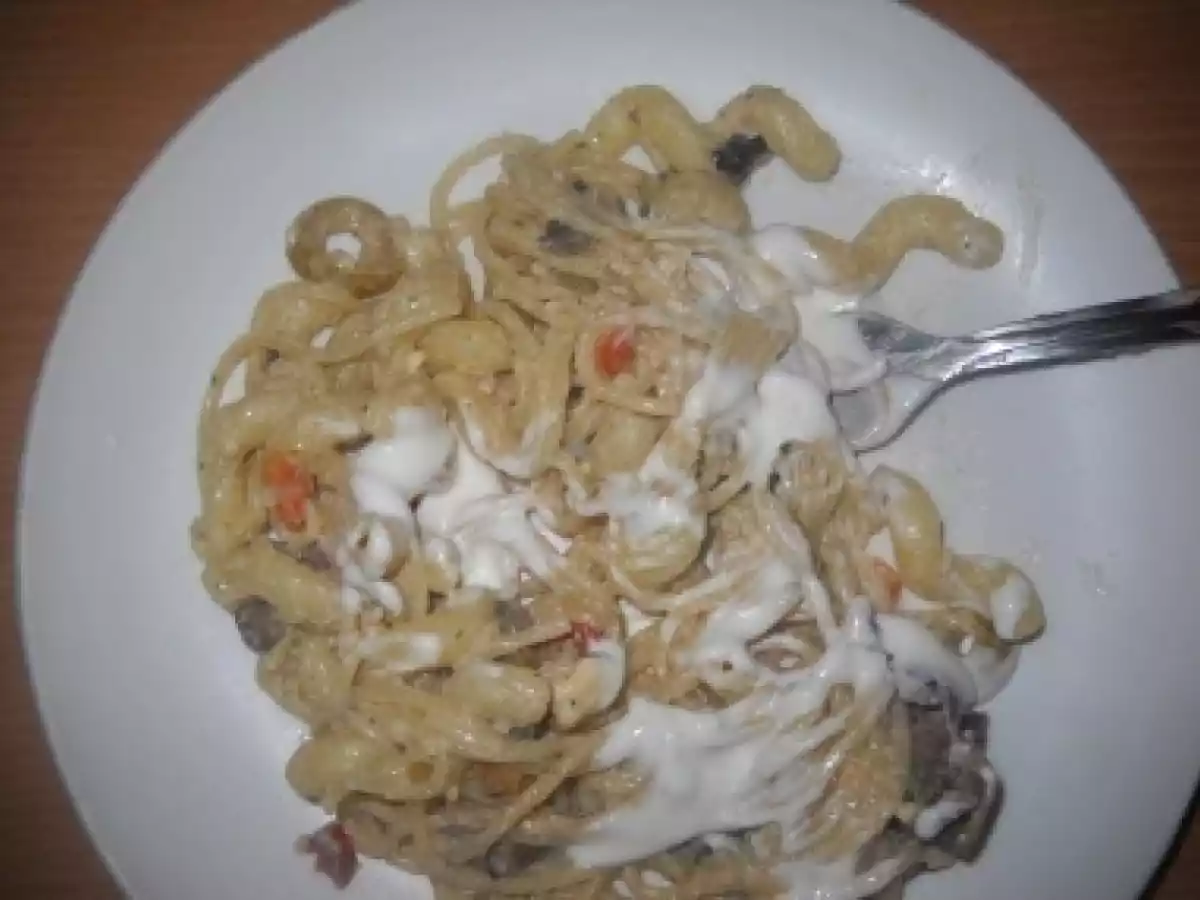 Paste cu branza si ciuperci