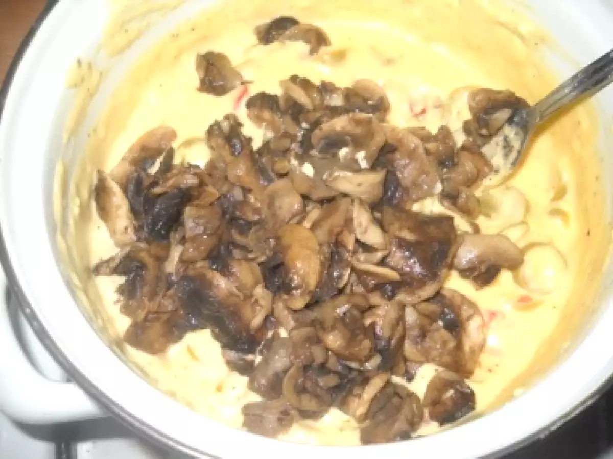 Paste cu branza si ciuperci - poza 2