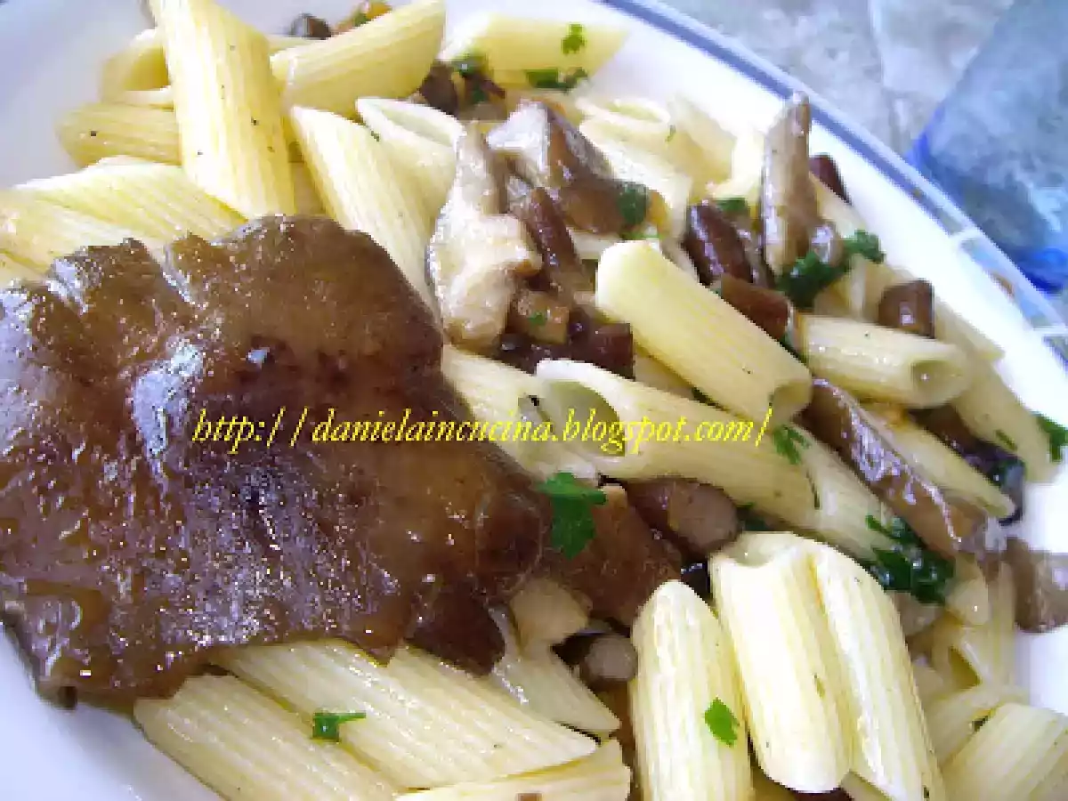 Paste cu ciuperci/Penne ai funghi