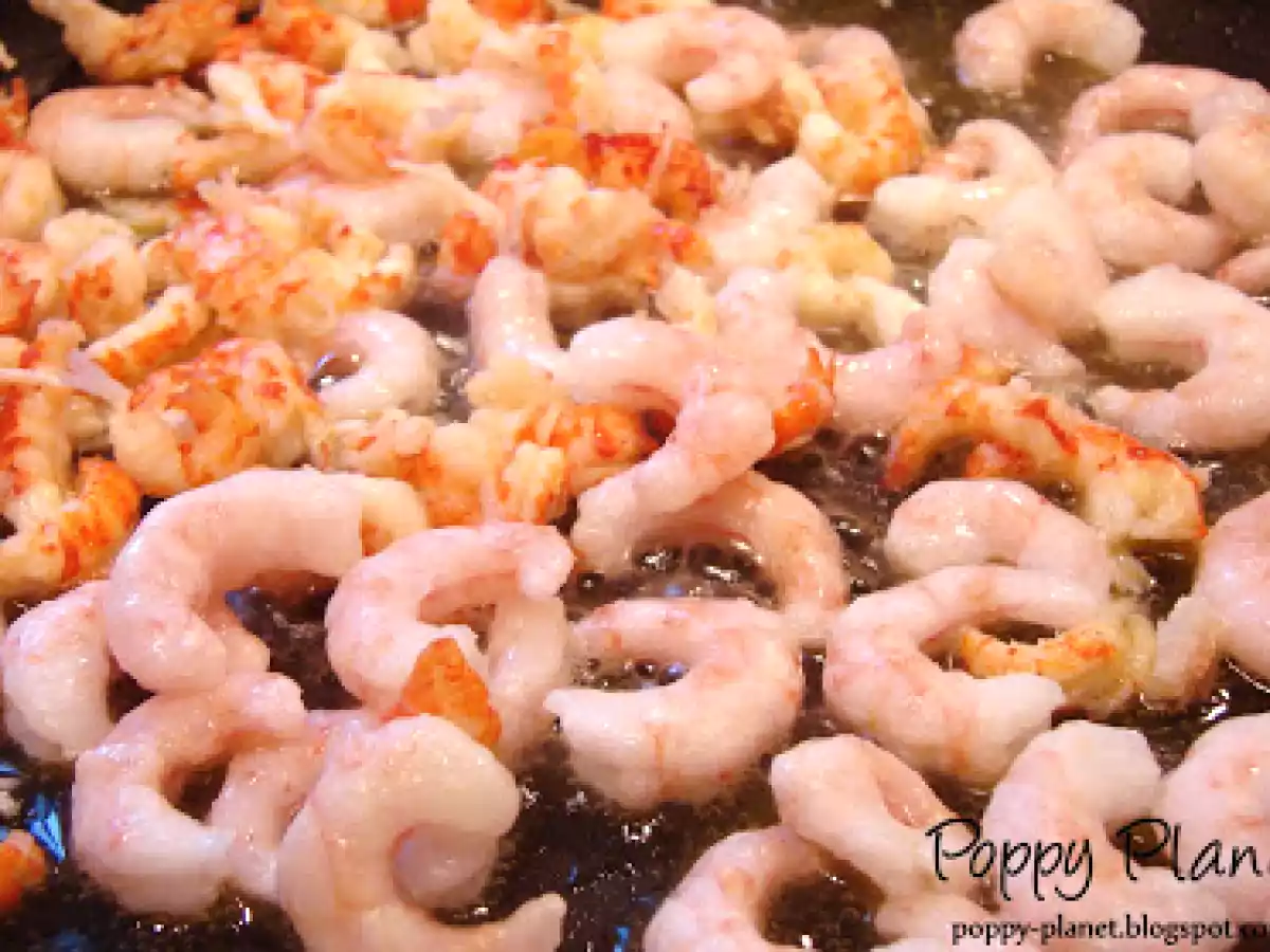 Paste cu creveti si sos gorgonzola - poza 3