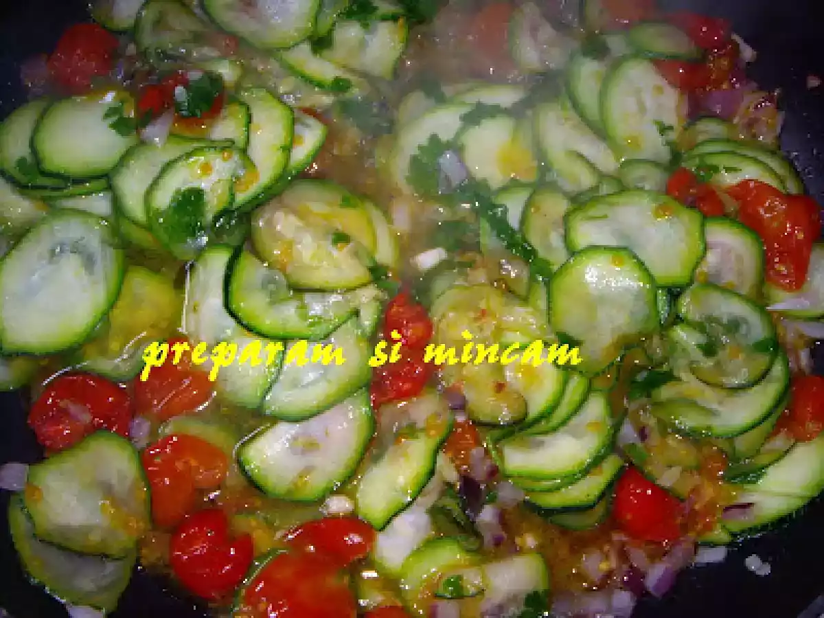 Paste cu dovlecei/Conchigliette con zucchine - poza 3