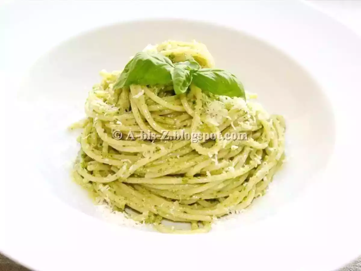 Paste cu pesto