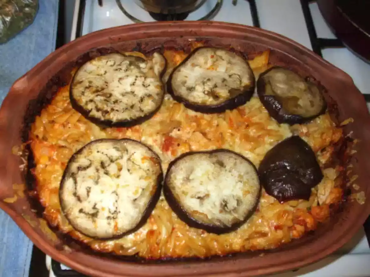 Paste cu piept de curcan, ciuperci si cascaval