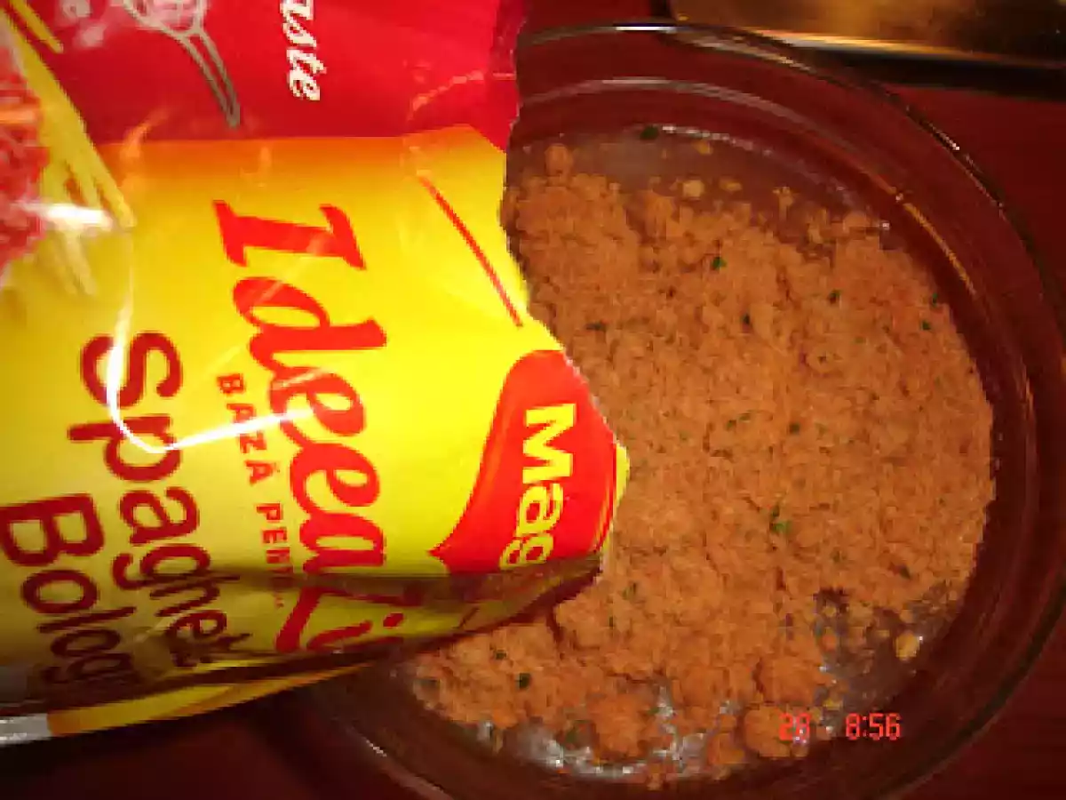 Paste cu piept de pui si sos bolognez. - poza 5