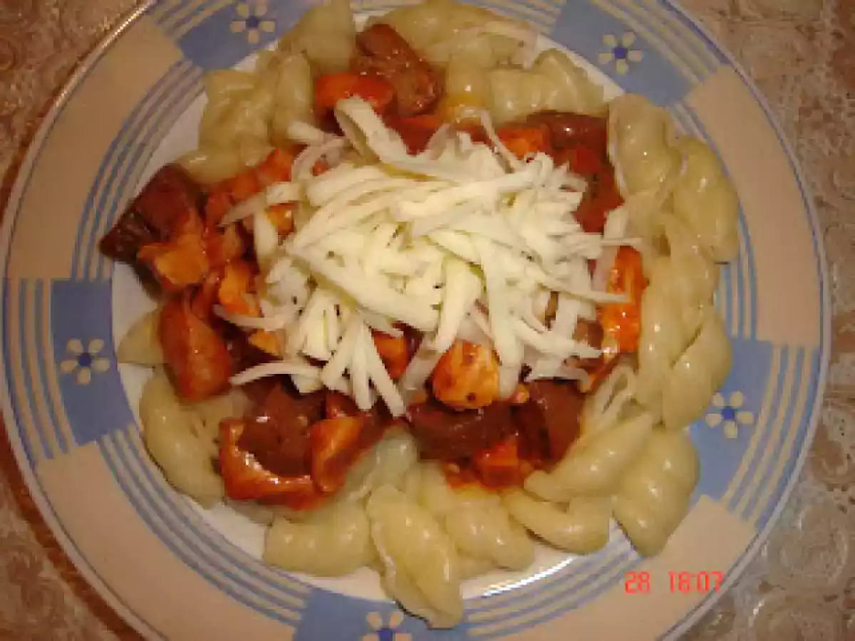 Paste cu piept de pui si sos bolognez. - poza 8