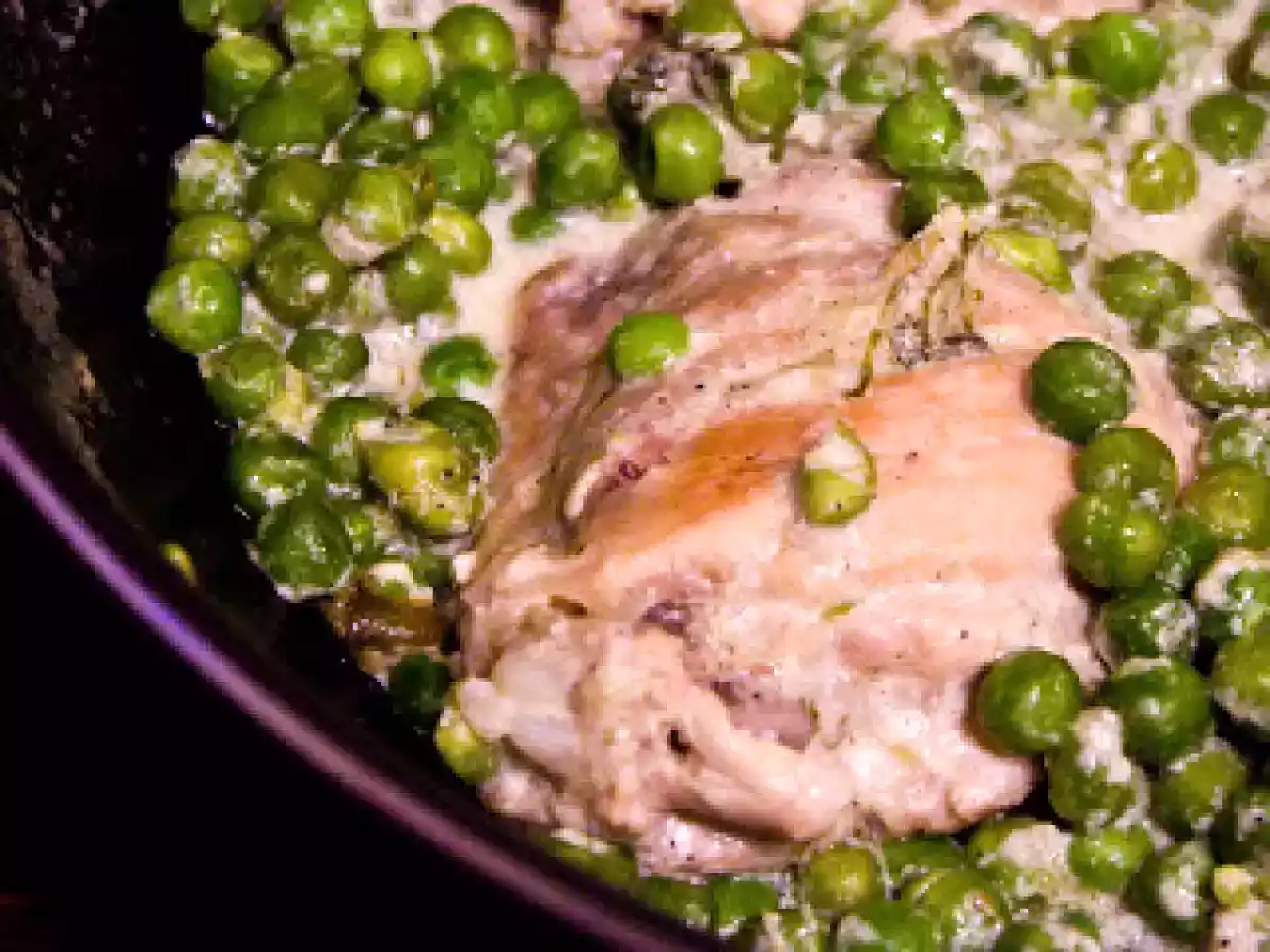 Paste cu pui si mazare