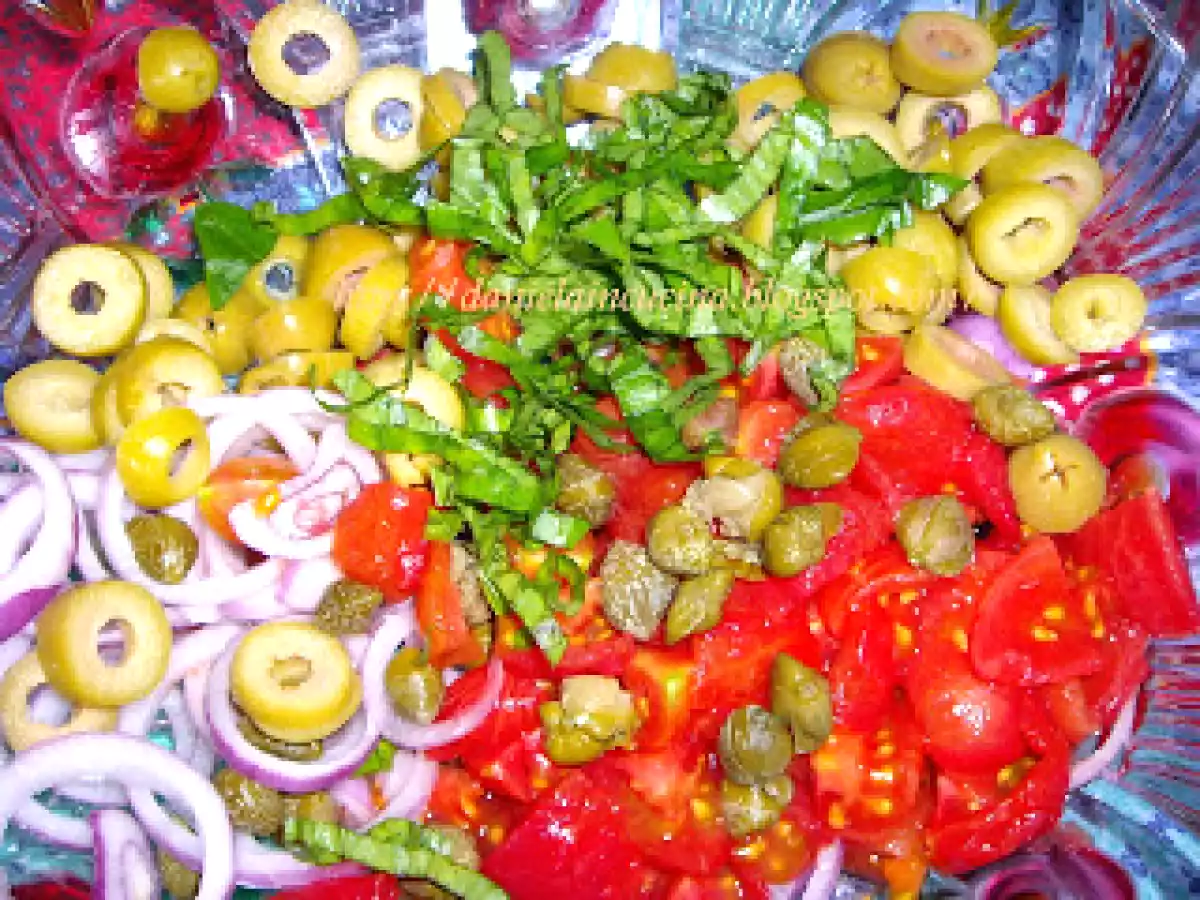 Paste cu sos crud si brinza/Pasta con sugo crudo e formaggio - poza 2