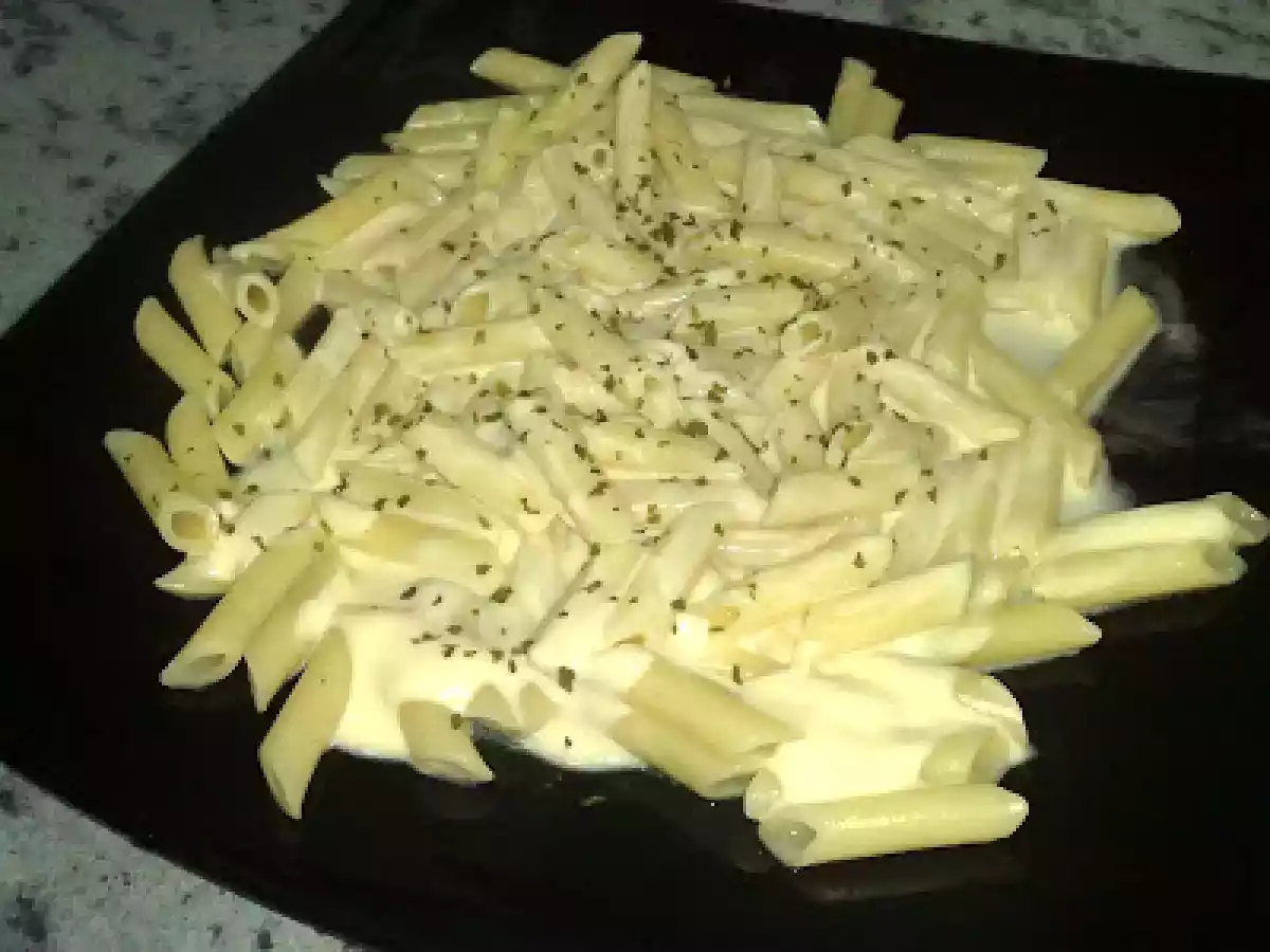 Paste cu sos de branza cu mucegai albastru - poza 3