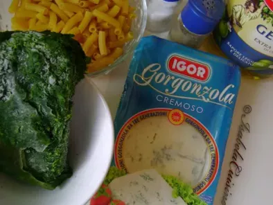Paste cu sos de gorgonzola si spanac - poza 2