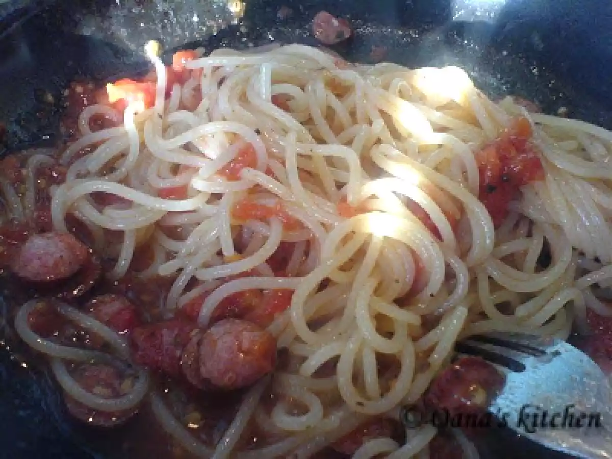 PASTE CU SOS DE ROSII SI CARNACIORI ! - poza 4