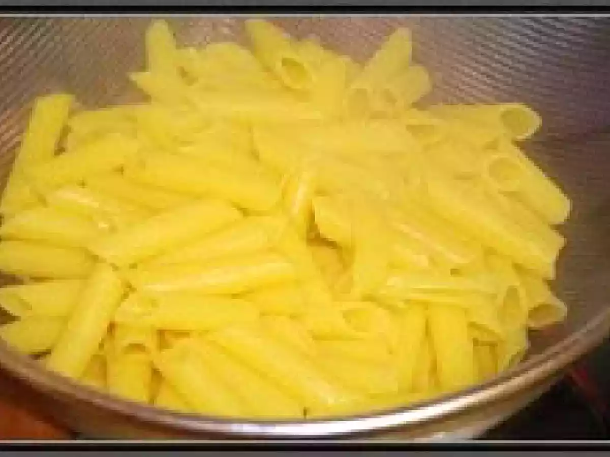 Paste cu sos mascarpone si pui - poza 6