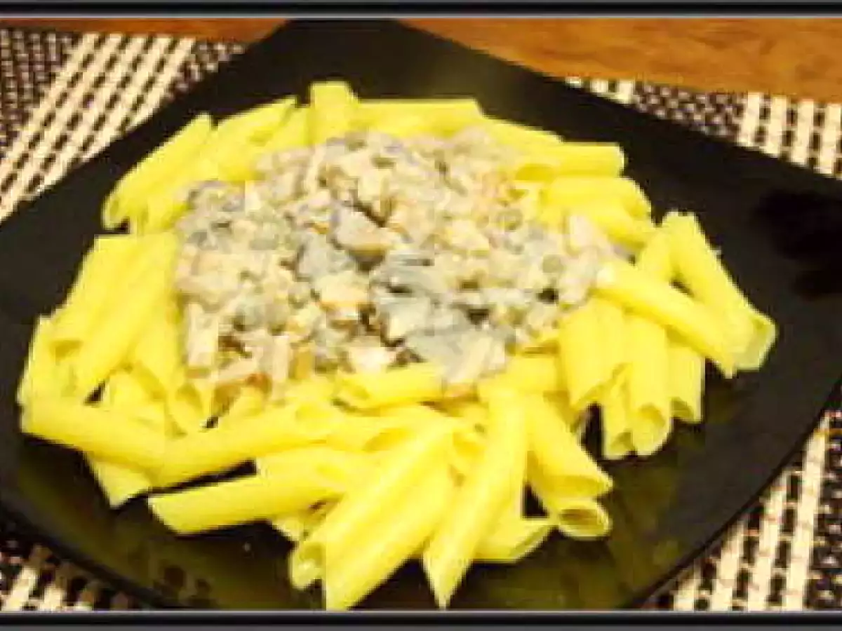 Paste cu sos mascarpone si pui - poza 3