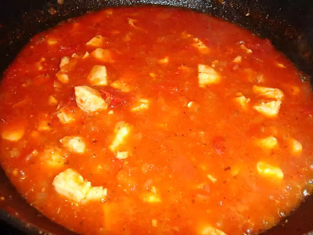 Paste cu sos picant si usturoi - poza 4