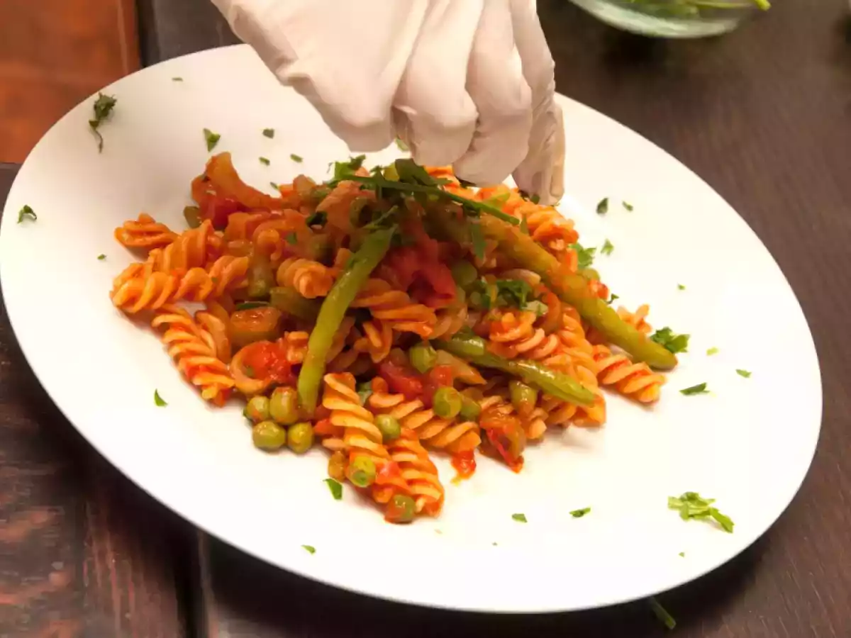 Paste integrale cu legume