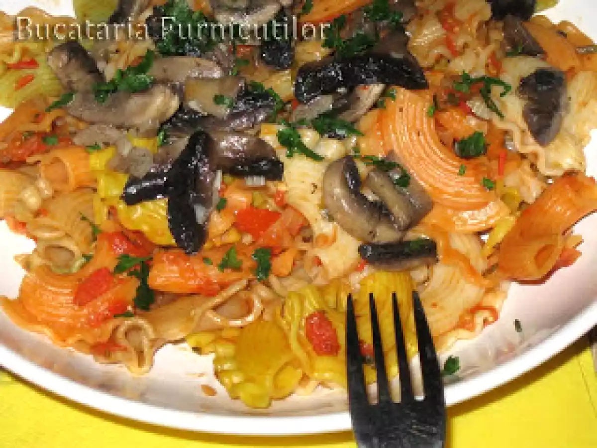 Paste Picante cu Ciuperci - poza 3