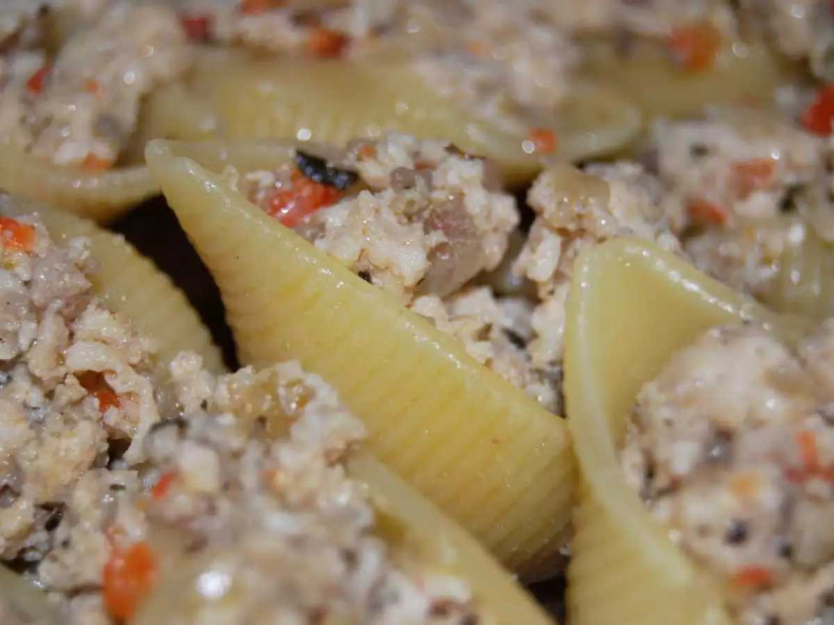 Paste scoici umplute cu pui si ciuperci - poza 5