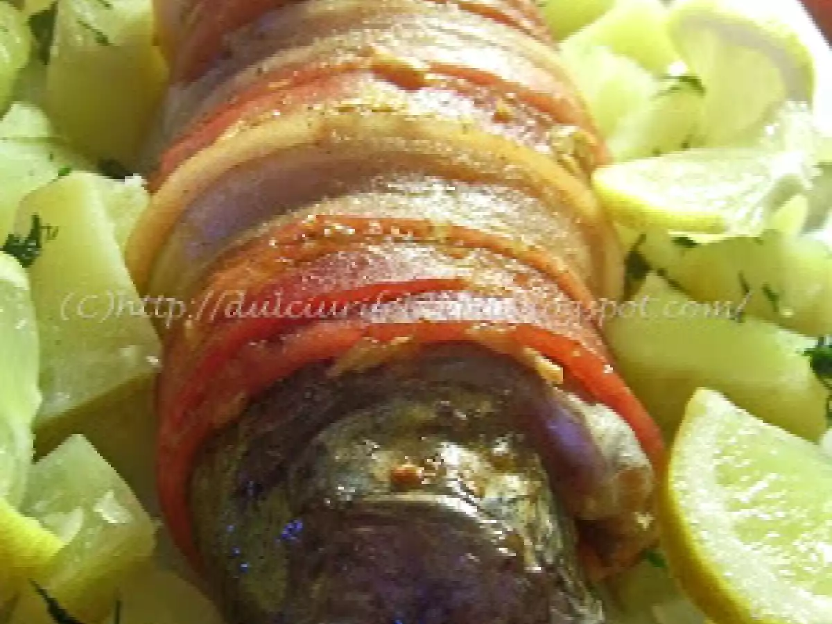 Pastrav in bacon