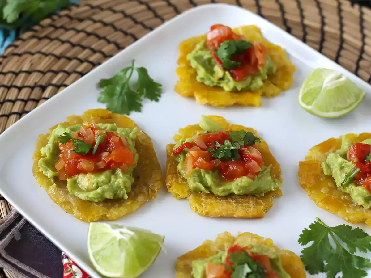 Patacones cu hogao și guacamole - poza 5