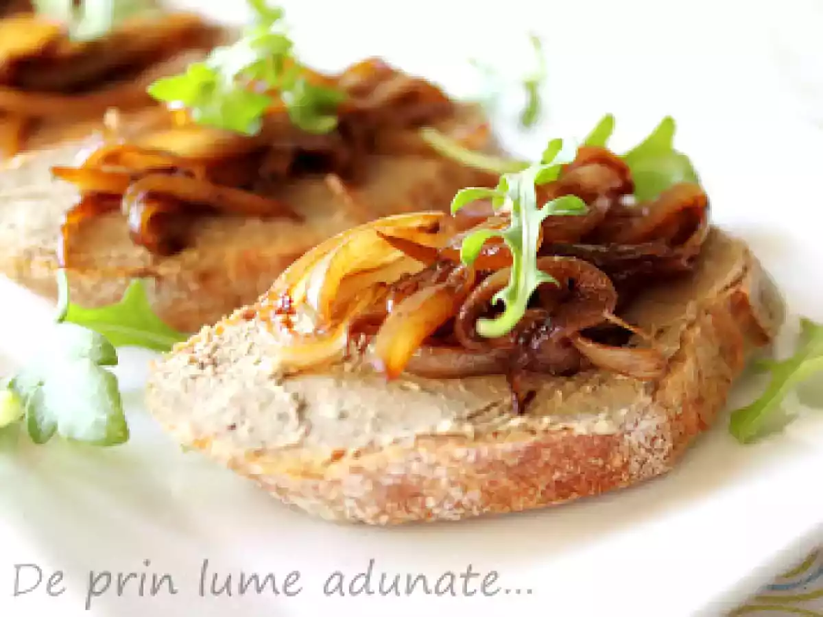 Pâte de ficat cu ceapa caramelizata