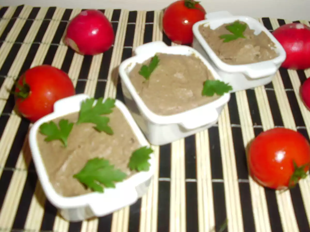 PATE DE FICAT ( DE CASA)