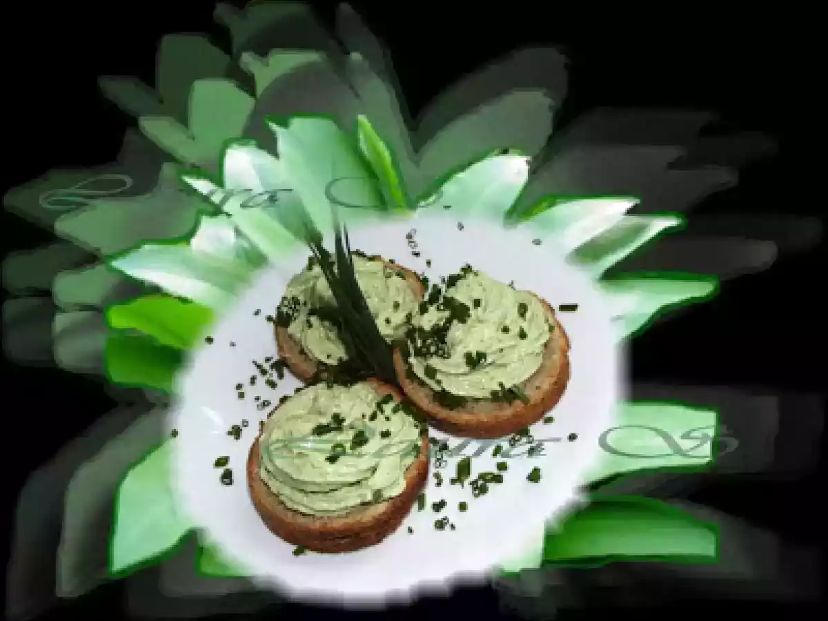 PATEU DIN BRINZA SI LEURDA ~I~(usturoi salbatc)