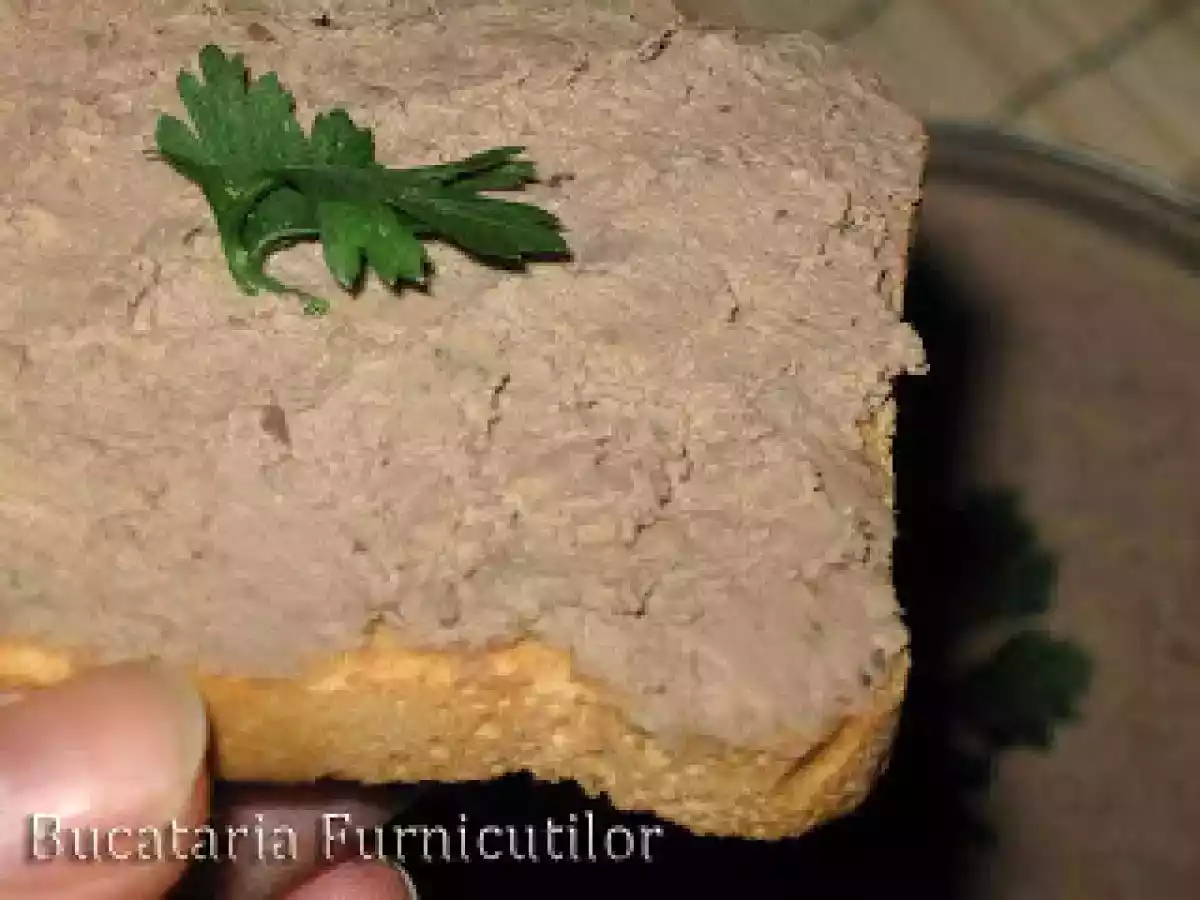 Pateu din Ficatei de Pui - poza 2