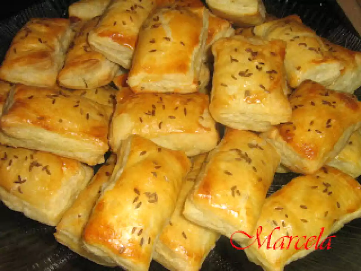 Pateuri cu branza - poza 2