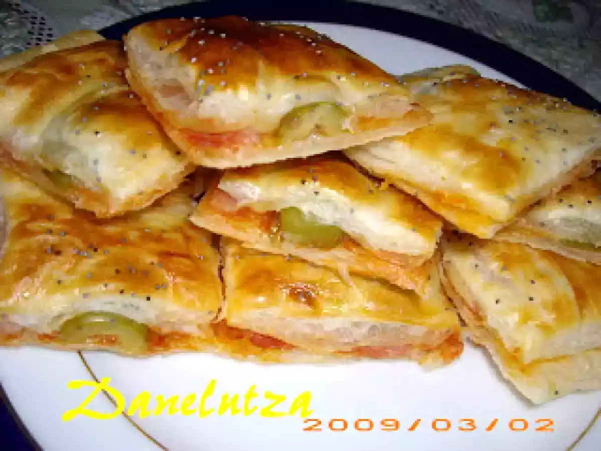 Pateuri cu prosciutto cotto