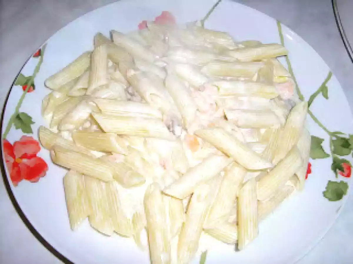Penne al salmone(Pene cu somon) - poza 3