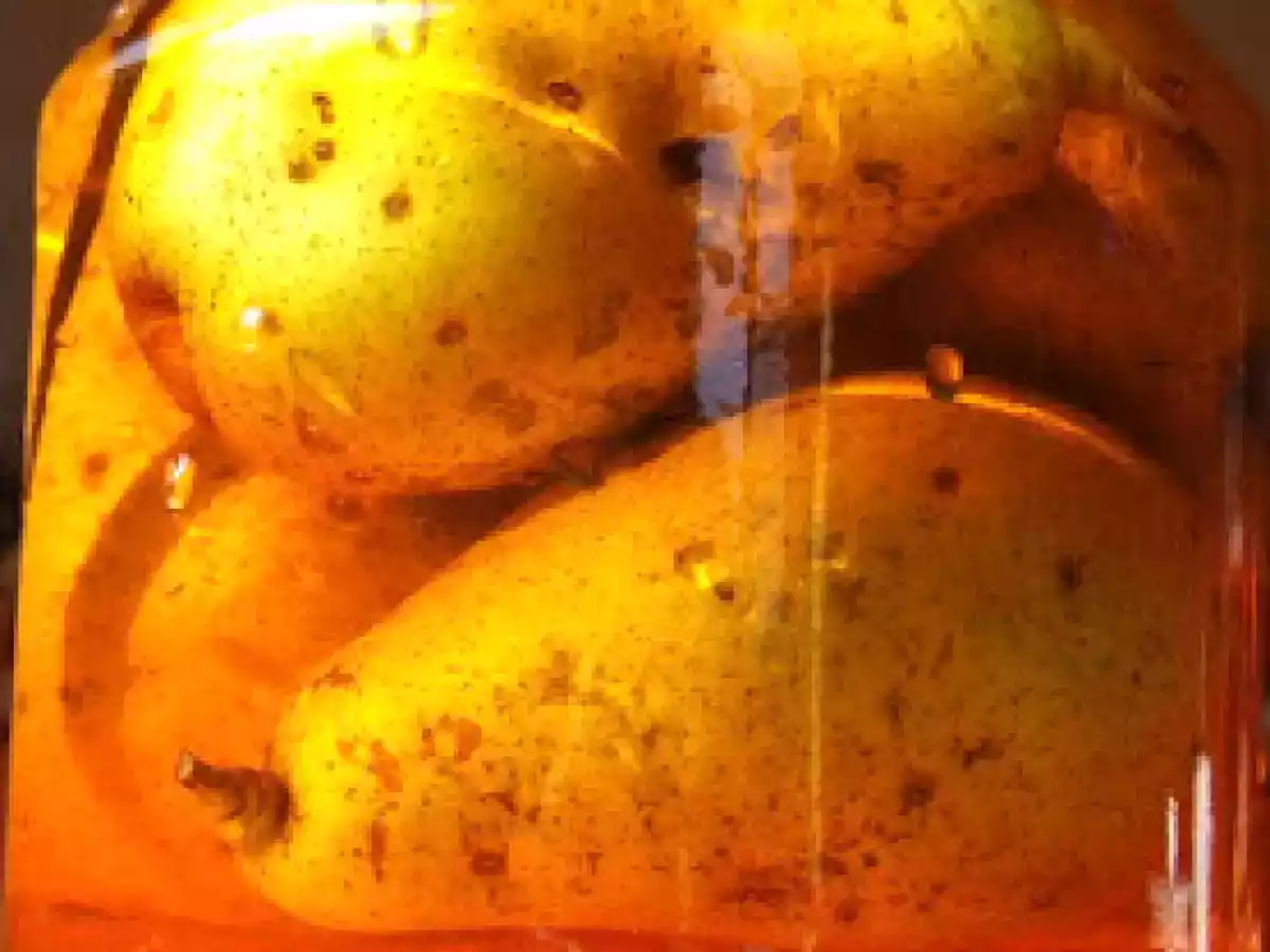 Pere in tuica - poza 7