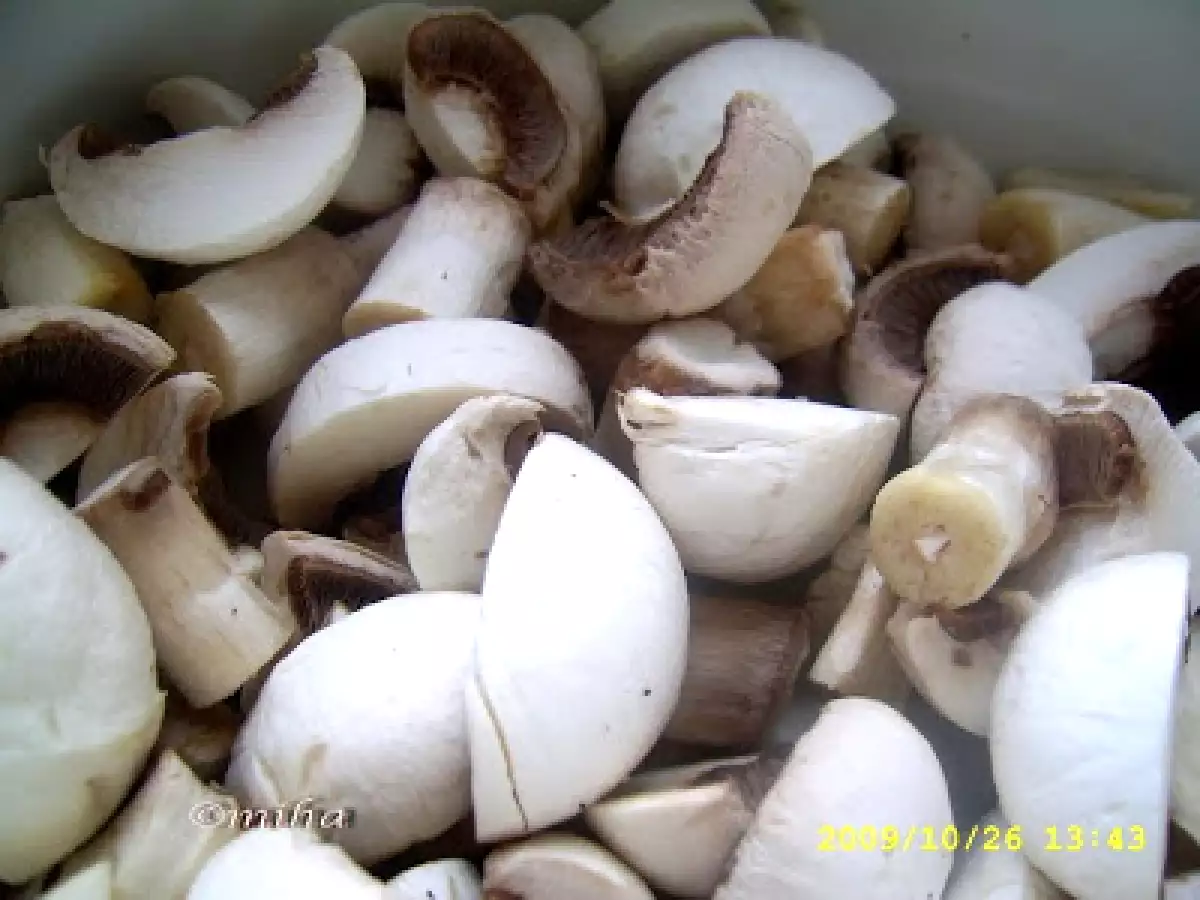 Perisoare cu sos de smantana si ciuperci - poza 2