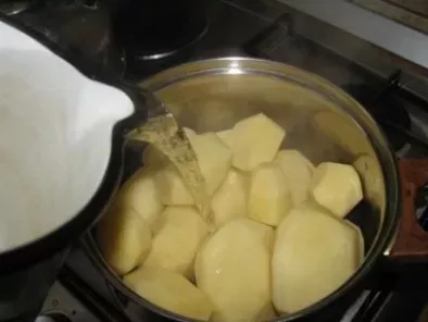 Peste cu cartofi prajiti - poza 2